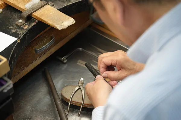 ジュエリノの品質を担保する職人